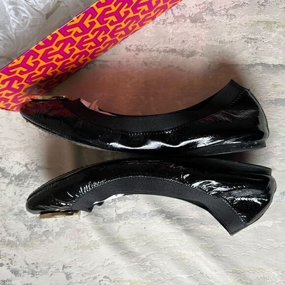 Tory Burch Caroline black patent gold naplak elastic ballet flat - Picture 3 of 15